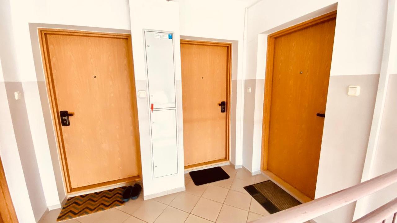 Sonnige Maisonette-Wohnung Mit Blick Auf Die Bucht Dziwnow Exterior photo